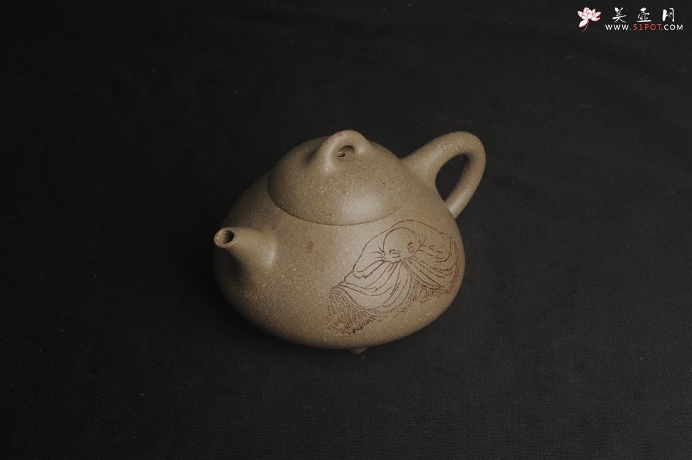 紫砂壶图片：美壶特惠 美壶网特供限量极品高温四号井老青段 精工乳瓢茶壶 装饰人物图 特文气 - 美壶网