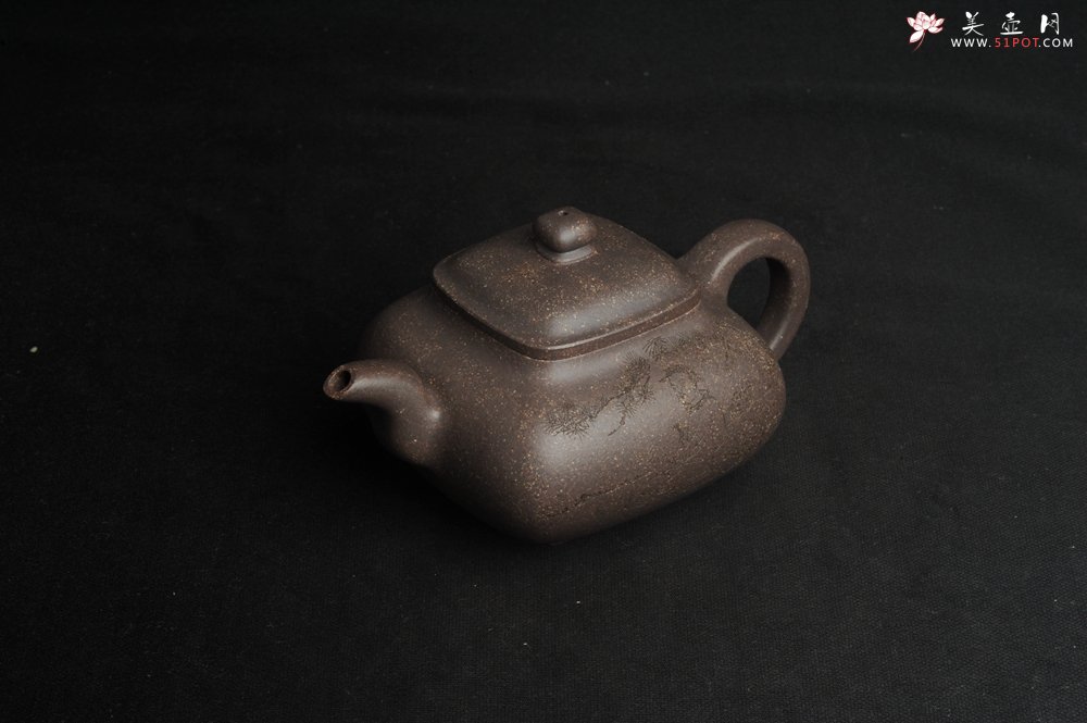 紫砂壶图片：实力派张海艳全手工特好老青灰段泥传炉壶 装饰人物 一杯清茗可沁诗脾  特文气 - 美壶网