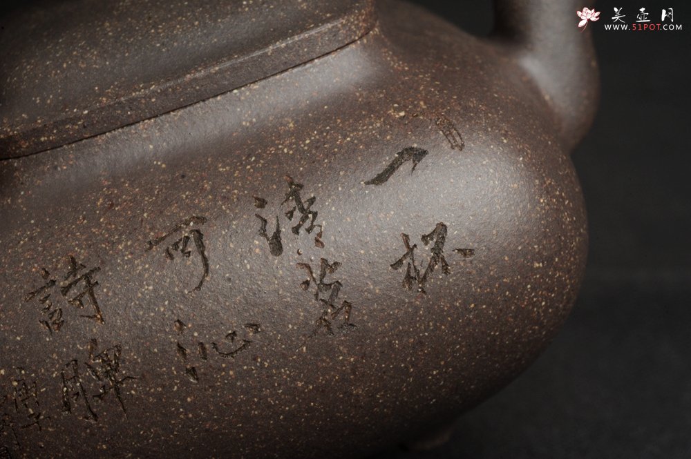 紫砂壶图片：实力派张海艳全手工特好老青灰段泥传炉壶 装饰人物 一杯清茗可沁诗脾  特文气 - 美壶网