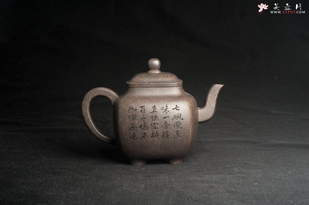 紫砂壶图片：实力派张海艳 全手工油润老青灰段泥重器鸣远四方 气势磅礴 用心之作 装饰人物特文气 - 美壶网