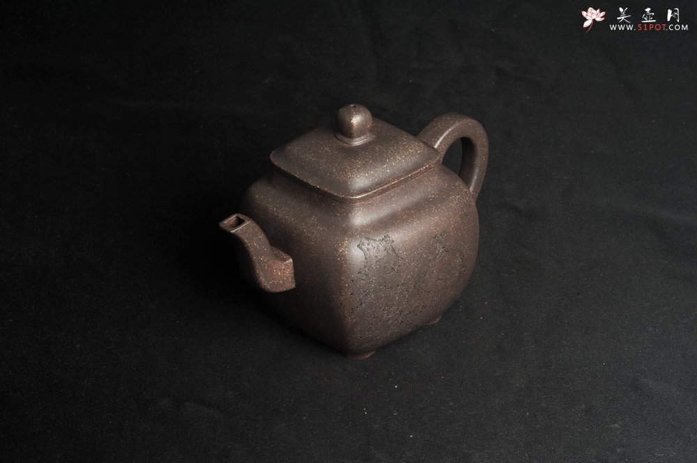 紫砂壶图片：实力派张海艳 全手工油润老青灰段泥重器鸣远四方 气势磅礴 用心之作 装饰拜石图特文气 - 美壶网