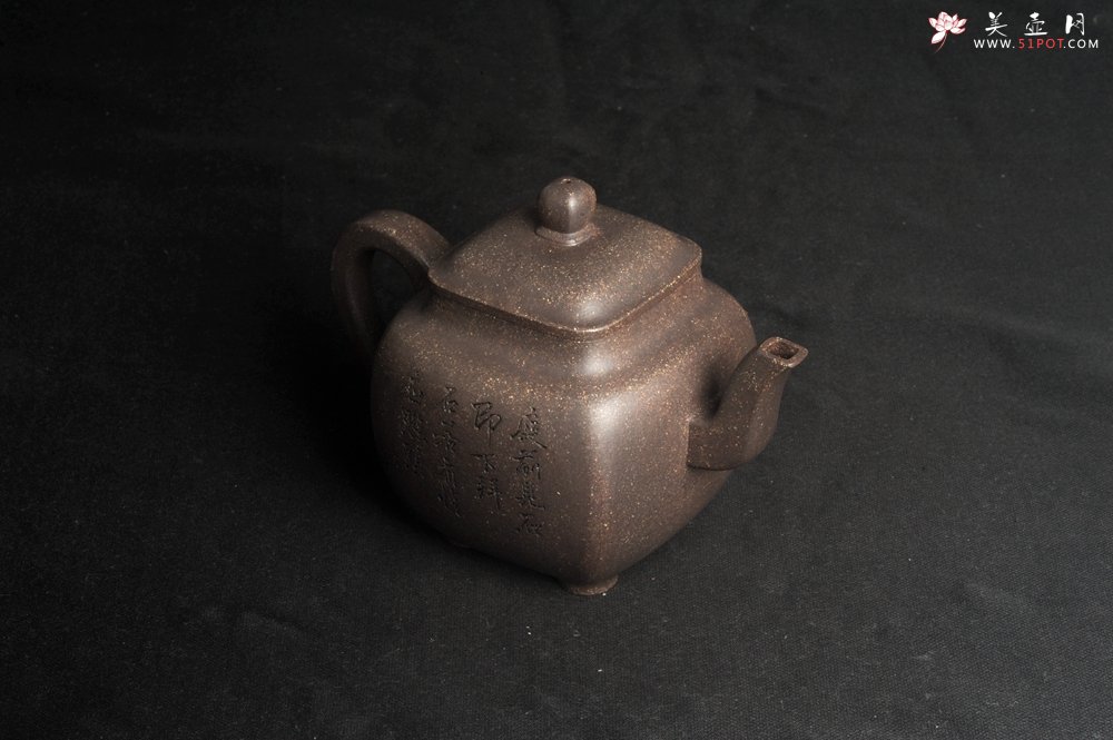 紫砂壶图片：实力派张海艳 全手工油润老青灰段泥重器鸣远四方 气势磅礴 用心之作 装饰拜石图特文气 - 美壶网