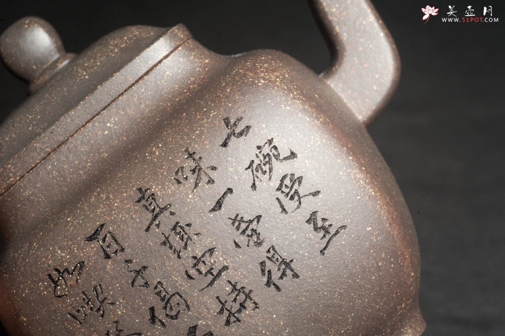 紫砂壶图片：实力派张海艳 全手工油润老青灰段泥重器鸣远四方 气势磅礴 用心之作 装饰人物特文气 - 美壶网