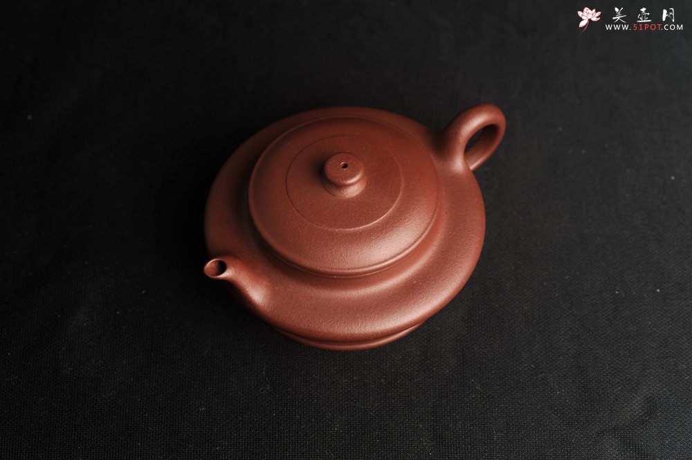 紫砂壶图片：美壶特惠 学学老师精工力作 四号井深井紫泥小虚扁茶壶 小品特难做 - 美壶网