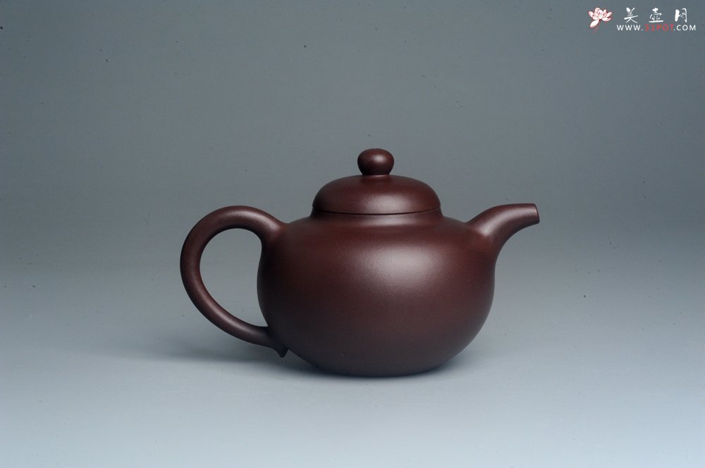 紫砂壶图片：潜力股周小培老师 原创全手工底槽青圆掇壶 - 美壶网