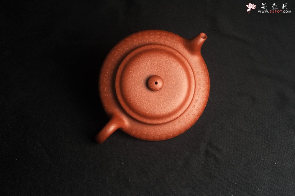 紫砂壶图片：美壶特惠 精致降坡泥心经虚扁壶 茶人醉爱 - 美壶网