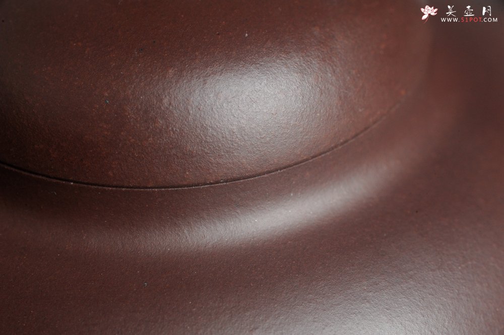 紫砂壶图片：潜力股周小培老师 原创全手工底槽青圆掇壶 - 美壶网