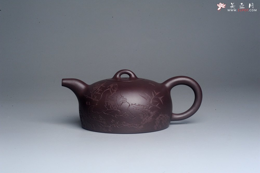 紫砂壶图片：潜力股周小培老师 油润底槽清 卡盖难度相当大 全手工大半月紫砂壶 大象无形 特文气 期待与亲结缘 - 美壶网