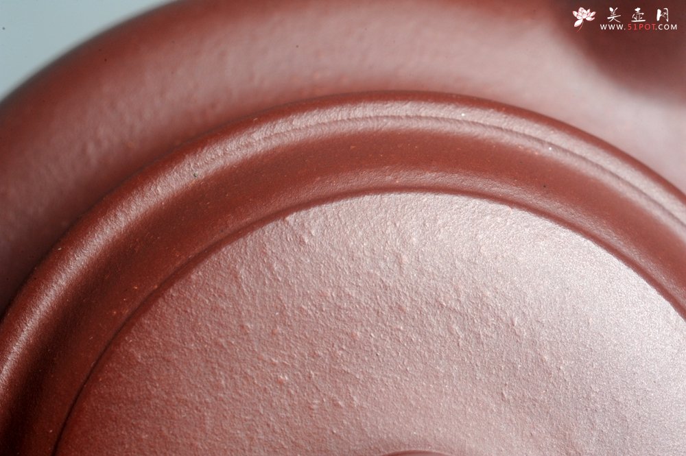 紫砂壶图片：油润黄龙山4号深井红皮龙 全手工德中壶 做工特好 俯首甘为孺子牛 - 美壶网