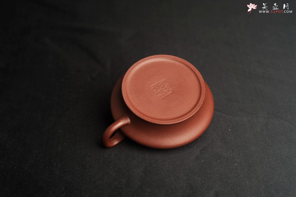 紫砂壶图片：美壶特惠 学学老师精工力作 四号井深井紫泥小虚扁茶壶 小品特难做 - 美壶网