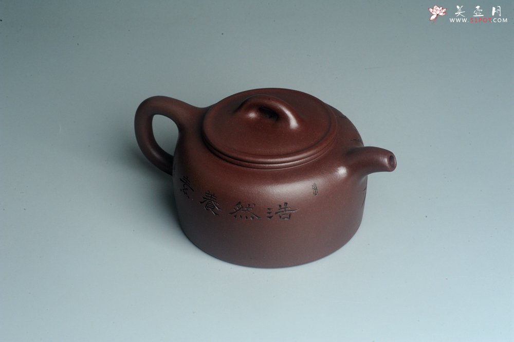 紫砂壶图片：潜力股周小培老师 4号井深井红皮龙 全手工过桥井栏壶 浩然养素 - 美壶网