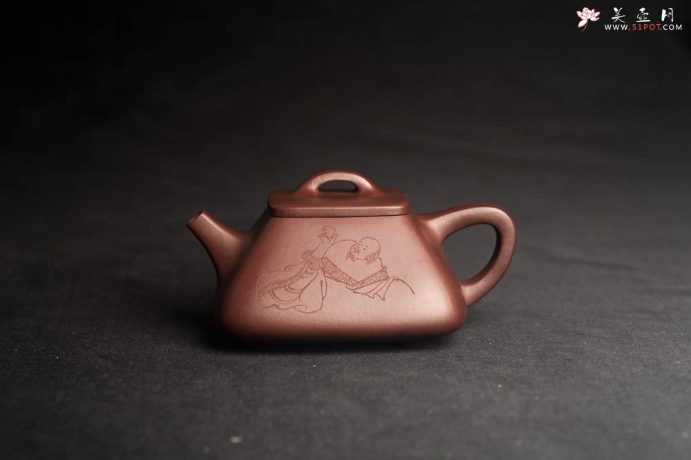 紫砂壶图片：美壶特惠  林旭陶 精致全手工混方石瓢  装饰人物特文气 阳羡有蜀意,东坡爱此居 - 美壶网