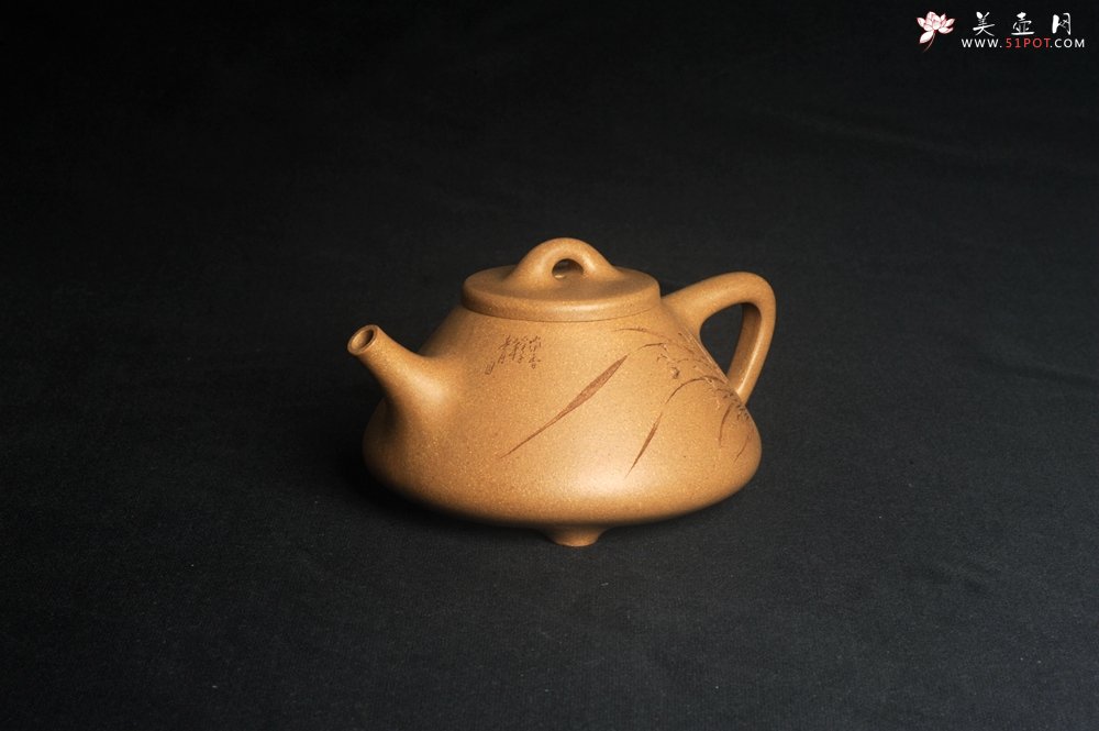 紫砂壶图片：美壶特惠 特精致老黄段子冶石瓢 装饰兰草图 特文气 - 美壶网