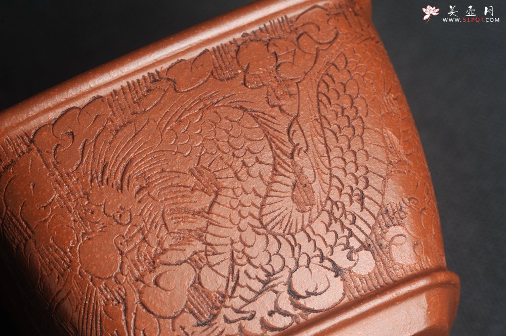 紫砂壶图片：精致降坡泥四方龙凤杯主人杯 茶杯 特文气 - 美壶网