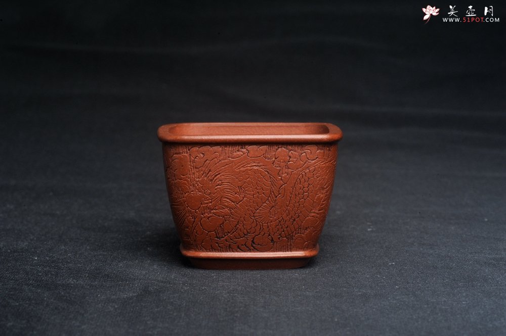 紫砂壶图片：精致降坡泥四方龙凤杯主人杯 茶杯 特文气 - 美壶网