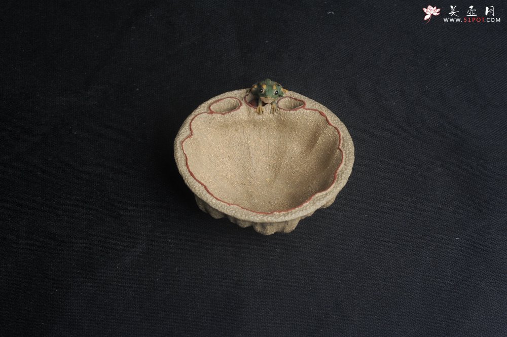 紫砂壶图片：美杯特惠 精致段泥青蛙莲子主人杯 - 美壶网