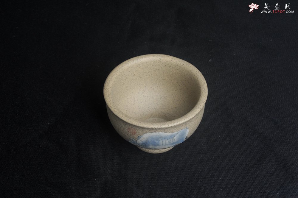 紫砂壶图片：美杯特惠 高温本山段泥 精致吉祥牛主人杯 高性价比 - 美壶网