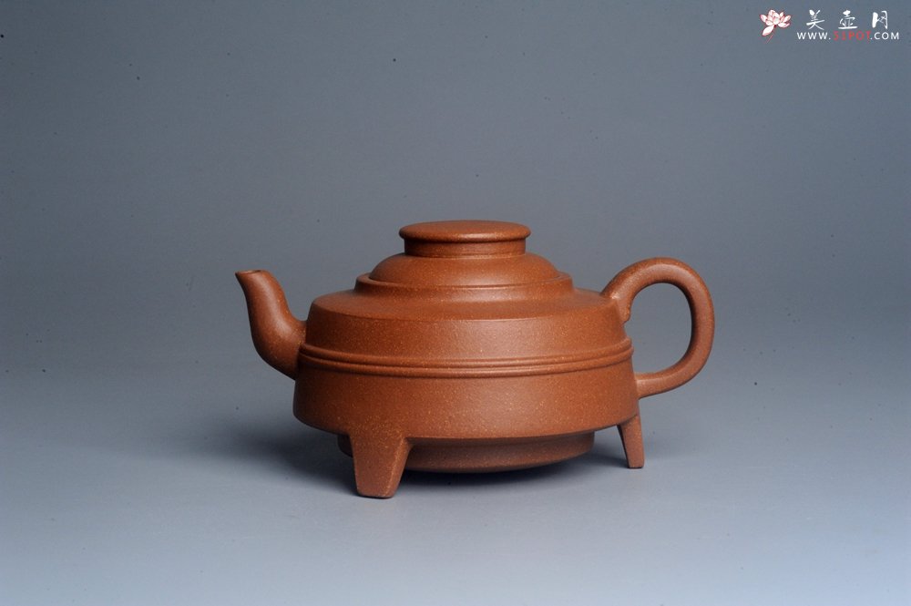 紫砂壶图片：美壶特惠 精致手工茶壶 原矿老段泥三足鼎立紫砂壶茶具 - 美壶网