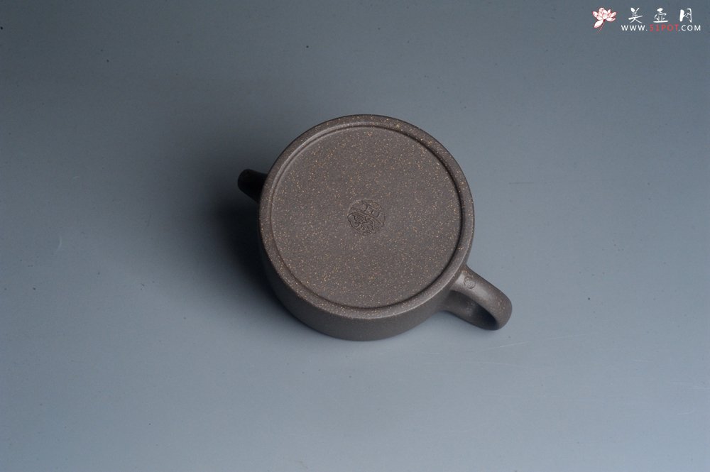 紫砂壶图片：美壶特惠 精致青段牛盖井栏茶壶 茶人醉爱 - 美壶网