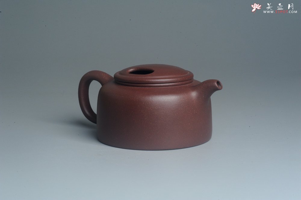 紫砂壶图片：美壶网紫砂壶特惠 精致紫泥手工牛盖井栏茶壶 茶具 - 美壶网