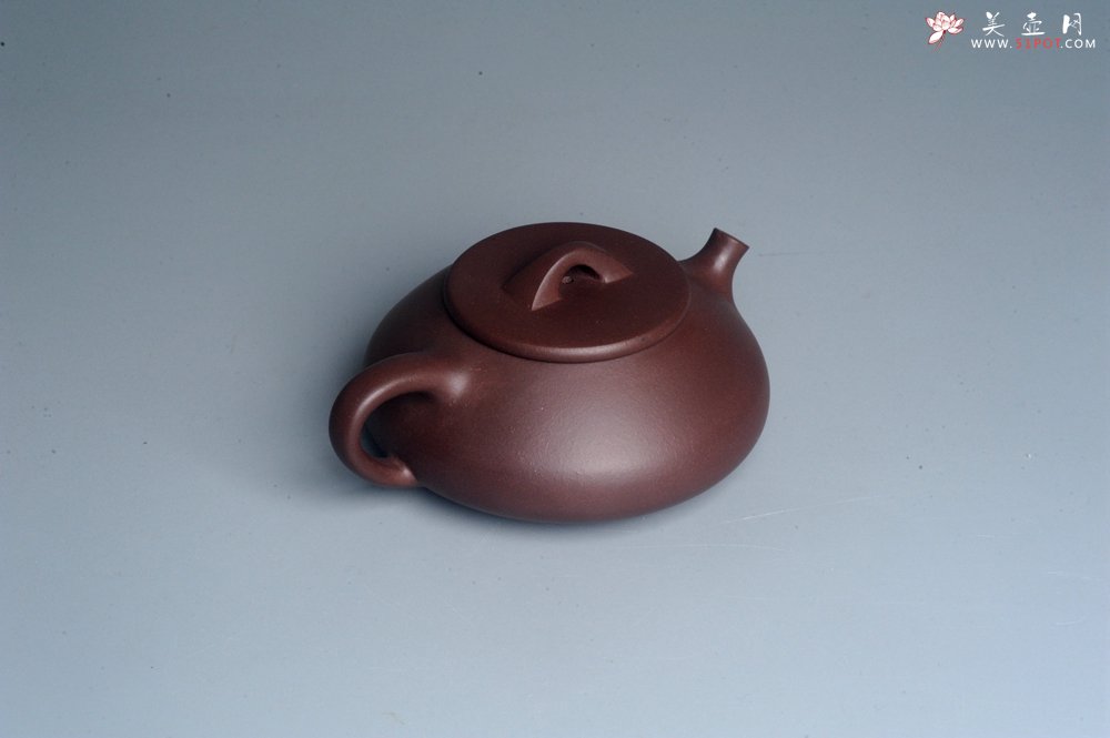 紫砂壶图片：美壶特惠 精致紫泥扁石瓢茶壶 - 美壶网