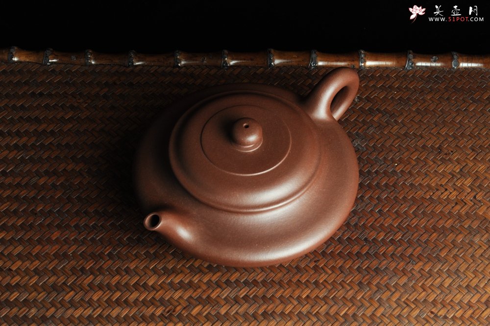 紫砂壶图片：美壶特惠 端庄大气虚扁 做工精致 - 美壶网