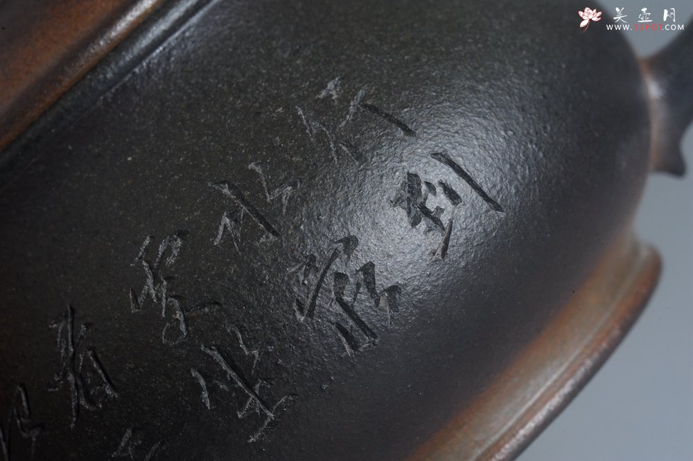 紫砂壶图片：美壶特惠 精致柴烧青灰泥潘壶手工紫砂壶 茶壶 茶具 单壶 - 美壶网