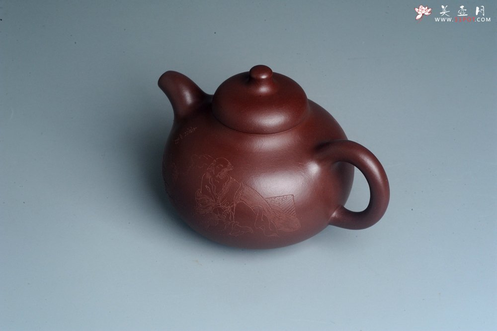 紫砂壶图片：潜力股周小培老师 4号井深井红皮龙 超精致全手工三足乳鼎茶壶 竹里煎 起茶烟 - 美壶网
