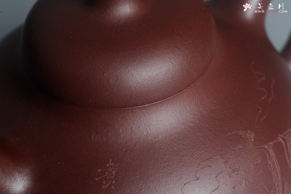 紫砂壶图片：潜力股周小培老师 4号井深井红皮龙 超精致全手工三足乳鼎茶壶 竹里煎 起茶烟 - 美壶网