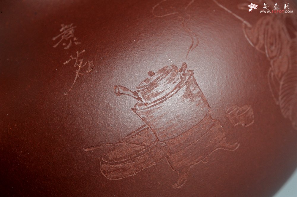 紫砂壶图片：潜力股周小培老师 4号井深井红皮龙 超精致全手工三足乳鼎茶壶 竹里煎 起茶烟 - 美壶网