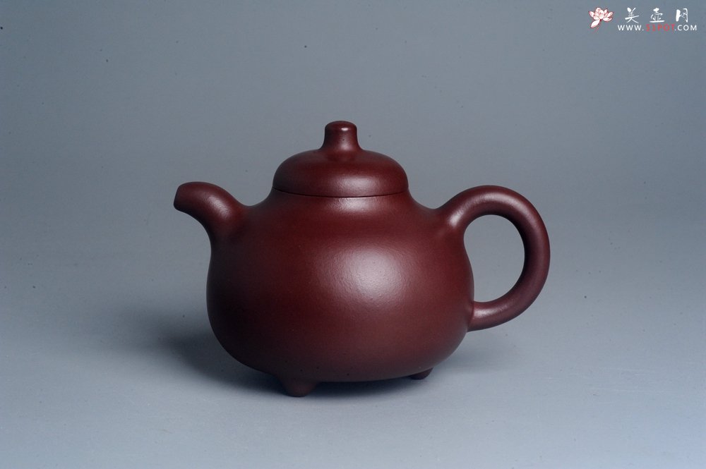 紫砂壶图片：潜力股周小培老师 4号井深井红皮龙 超精致全手工三足乳鼎茶壶 - 美壶网