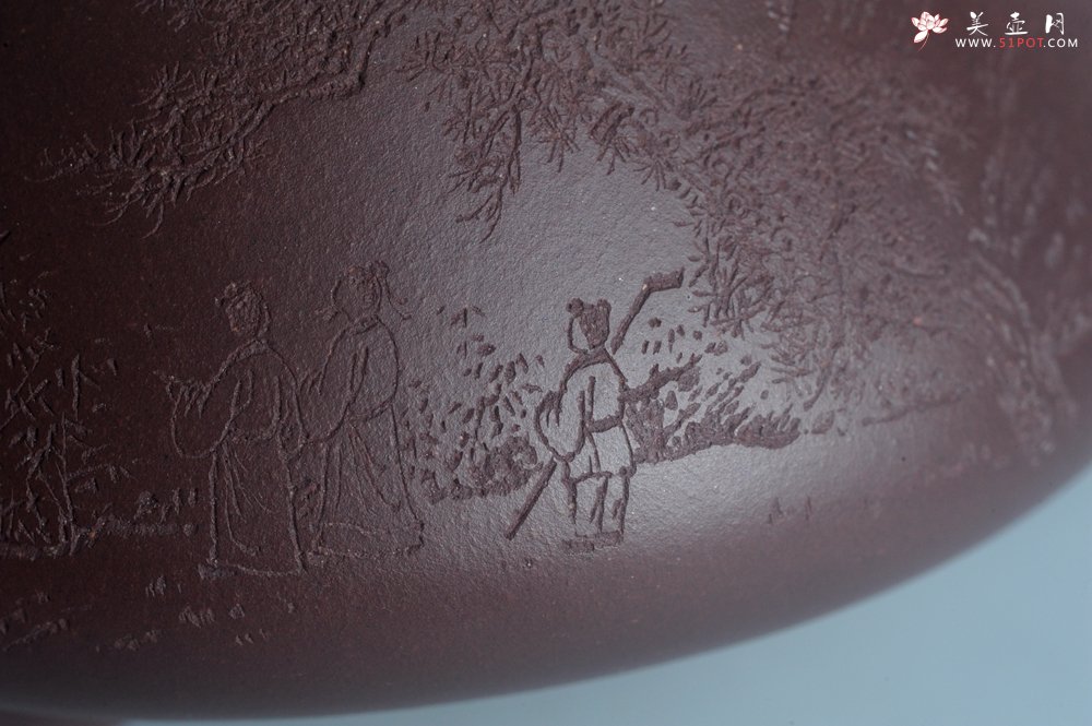 紫砂壶图片：实力派工艺师周斌 优质底槽青全手工精工 满瓢壶 张听钢装饰山水  知足是人生一乐 无为得天地自然 - 美壶网