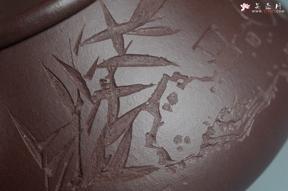 紫砂壶图片：实力派工艺师周斌 优质底槽青全手工精工满瓢壶 陶兴双刀装饰 特文气 玉壶写新竹 烹泉试乳茶 - 美壶网