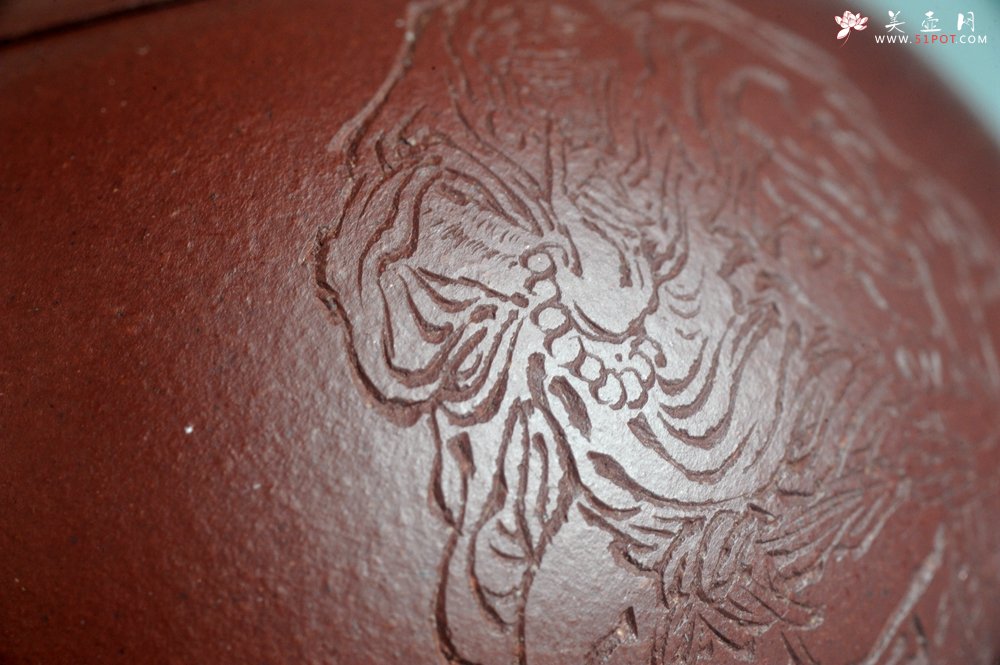 紫砂壶图片：实力派工艺师周斌优质底槽青全手工精工西施茶壶 实力名家刘伟涛装饰 有钱真好 - 美壶网