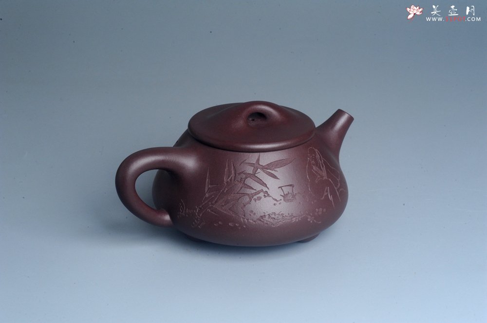 紫砂壶图片：实力派工艺师周斌 优质底槽青全手工精工满瓢壶 陶兴双刀装饰 特文气 玉壶写新竹 烹泉试乳茶 - 美壶网