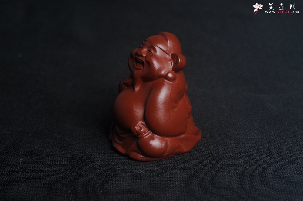 紫砂壶图片：美宠特惠 精致大红袍朱泥手把件财主 财神 摆件茶宠 高5cm - 美壶网