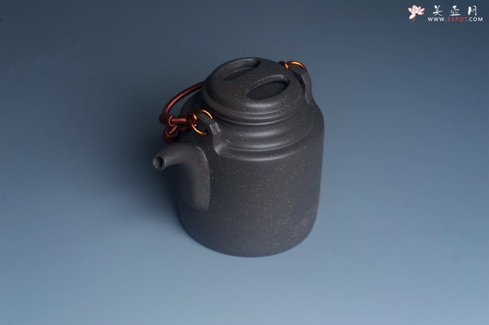 紫砂壶图片：美壶特惠 精致青段洋桶壶 清茶品日月 老酒醉人生 - 美壶网