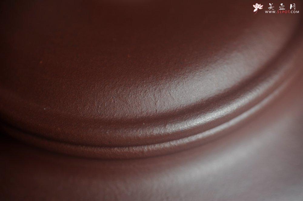 紫砂壶图片：潜力股周小培老师 4号井深井红皮龙 超精致全手工仿古壶 做工不输万元同类作品 - 美壶网