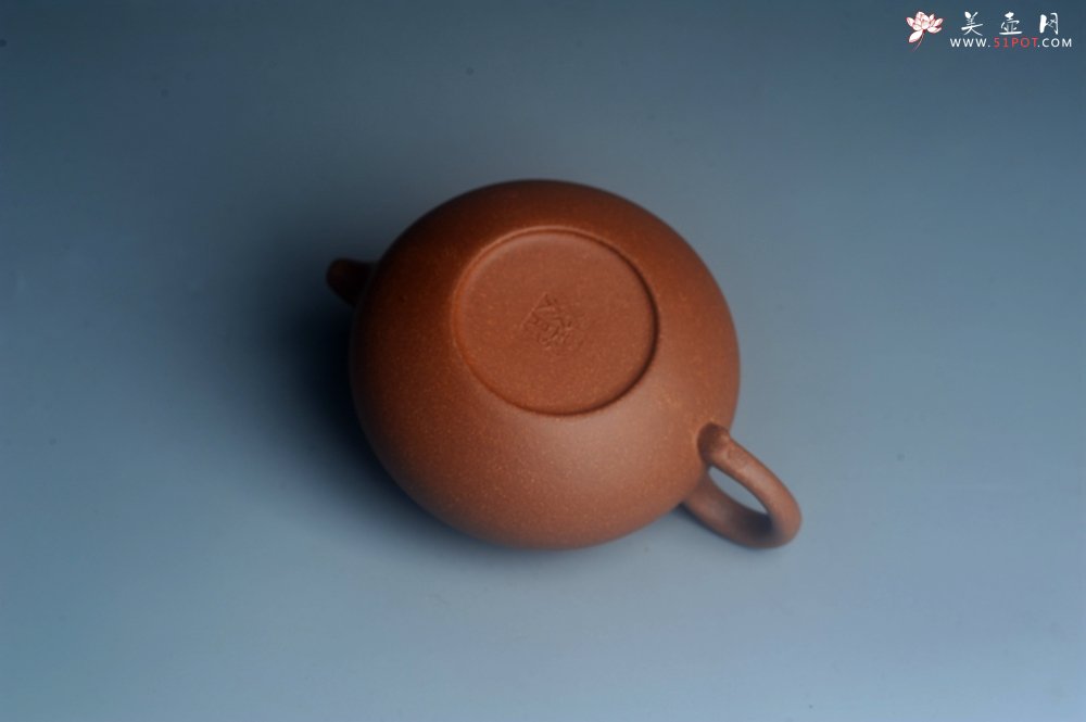 紫砂壶图片：美壶特惠 精致黄降坡泥仿古壶 茶人醉爱 - 美壶网