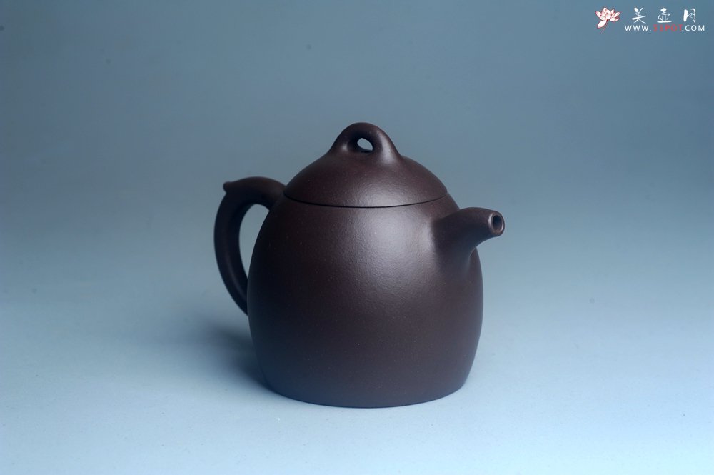 紫砂壶图片：美壶特惠 超精致老紫泥秦权壶 特文气 - 美壶网
