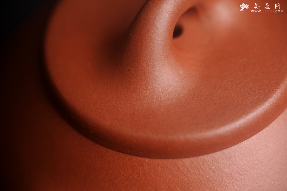 紫砂壶图片：潜力股周小培老师 老师家藏黄龙山一号井小红泥 全手工小子冶石瓢茶壶 特文气 - 美壶网