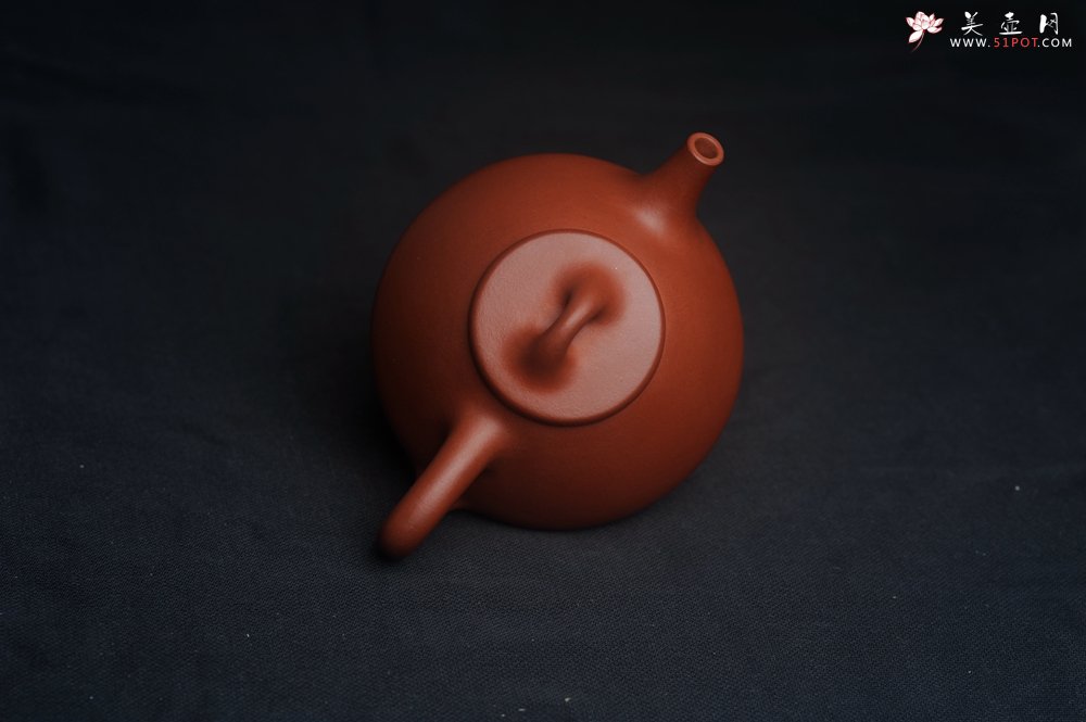 紫砂壶图片：潜力股周小培老师 老师家藏黄龙山一号井小红泥 全手工小子冶石瓢茶壶 特文气 - 美壶网