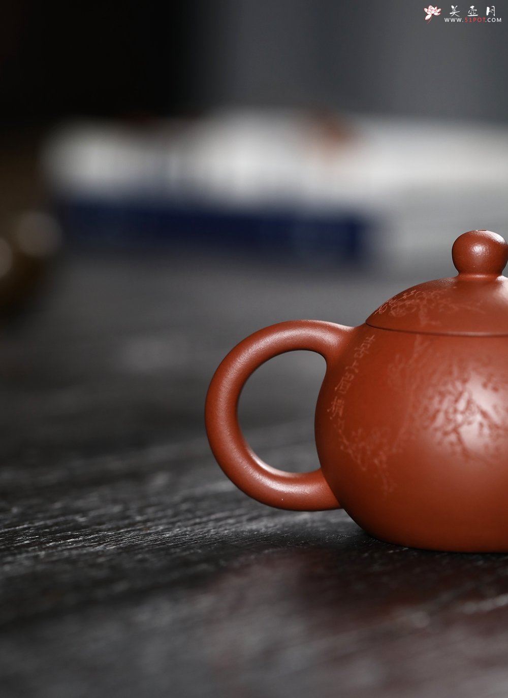 紫砂壶图片：潜力股周小培 黄龙山小红泥 特好全手工西施 装饰喜上眉梢 特文气 - 美壶网