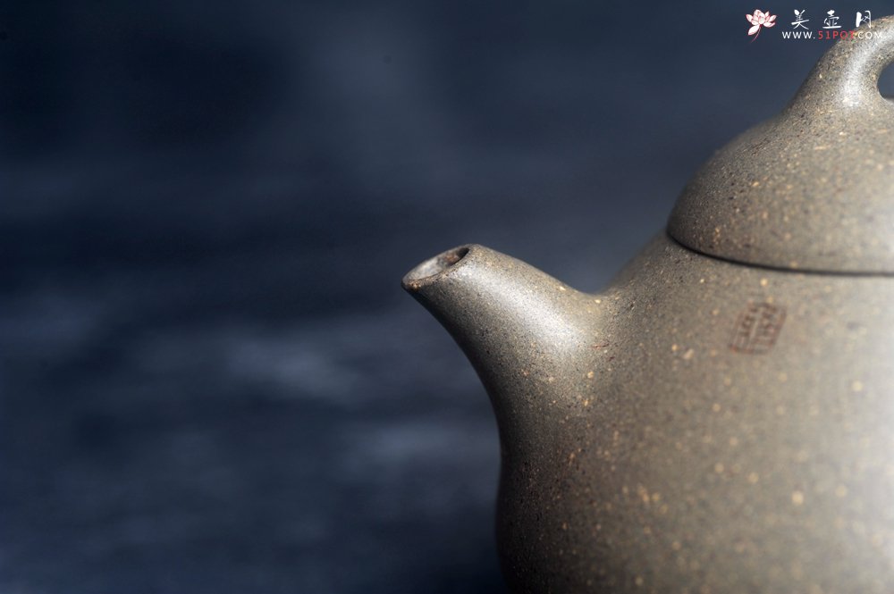 紫砂壶图片：美壶特惠 美壶网特供限量极品高温四号井老青段 精工乳瓢茶壶 装饰人物 特文气 - 美壶网