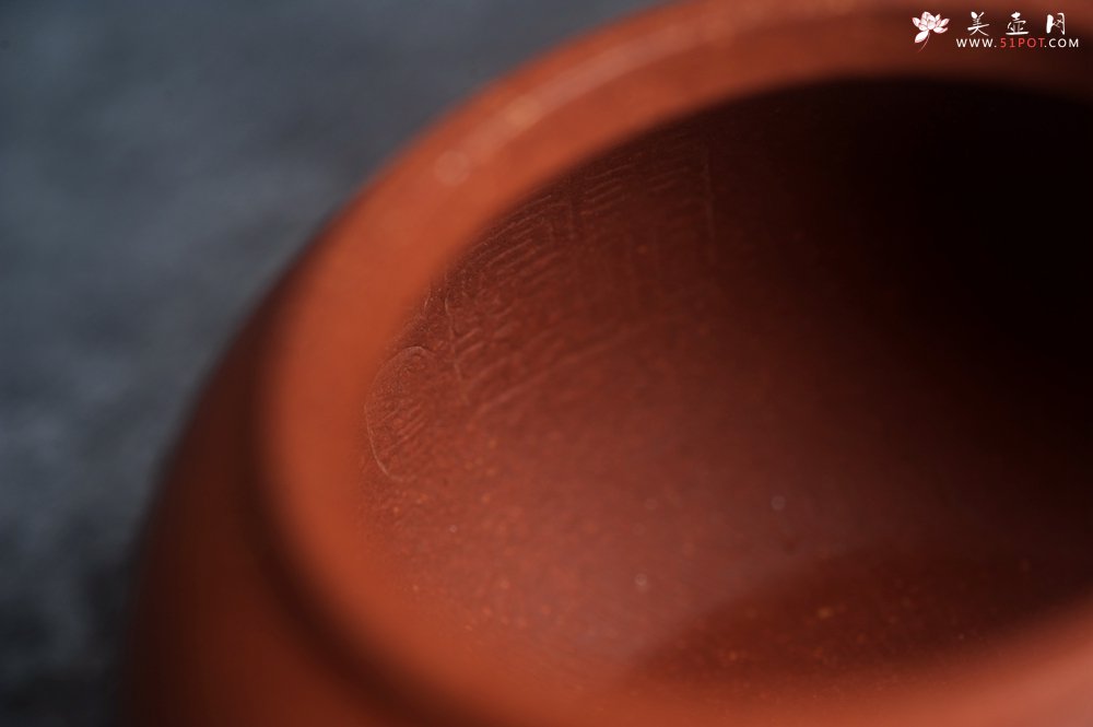 紫砂壶图片：美壶特惠 潜力股殷老师全手工特好降坡泥小水平壶 茶人醉爱 - 美壶网