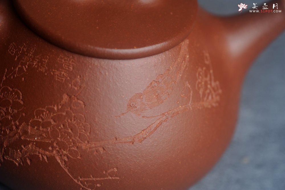 紫砂壶图片：美壶特惠 王老师全手工红降坡合瓢壶230cc 国助工 易轩 杨志超老师刻绘 装饰喜上眉梢特文气 - 美壶网