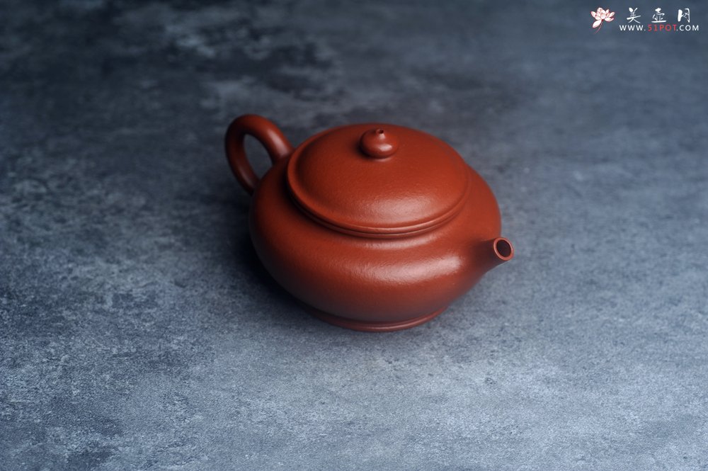 紫砂壶图片：美壶特惠 优质朱泥小扁樱壶 茶人醉爱 - 美壶网