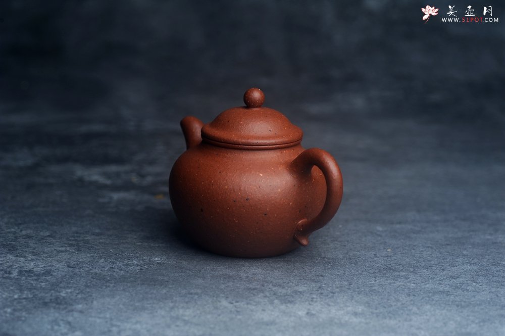 紫砂壶图片：美壶特惠 90年代老料传统老工艺摹古打造 油性十足 铁质丰富 手工摹古莲子壶 独孔 已加过滤网 - 美壶网