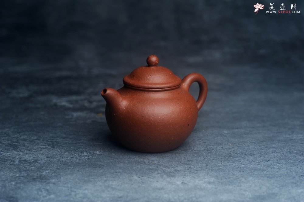 紫砂壶图片：美壶特惠 90年代老料传统老工艺摹古打造 油性十足 铁质丰富 手工摹古莲子壶 独孔 已加过滤网 - 美壶网
