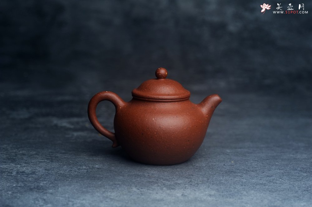 紫砂壶图片：美壶特惠 90年代老料传统老工艺摹古打造 油性十足 铁质丰富 手工摹古莲子壶 独孔 已加过滤网 - 美壶网